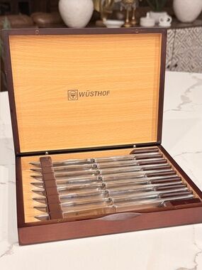 Wüsthof Stainless Mignon Steak Knife Set in Wood Presentation Case